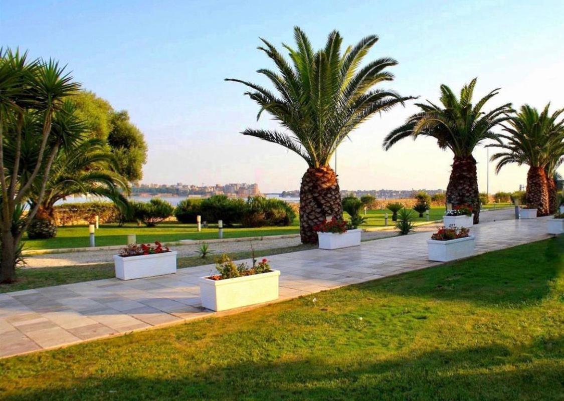 Hotel Saraceno Al Faro Taranto Dış mekan fotoğraf