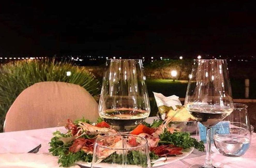 Hotel Saraceno Al Faro Taranto Dış mekan fotoğraf