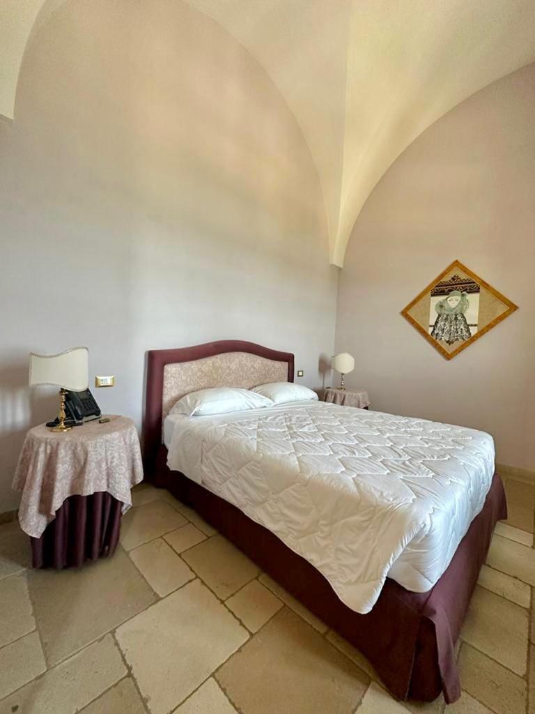 Hotel Saraceno Al Faro Taranto Dış mekan fotoğraf