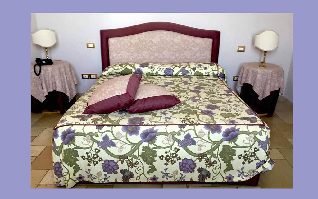 Hotel Saraceno Al Faro Taranto Dış mekan fotoğraf